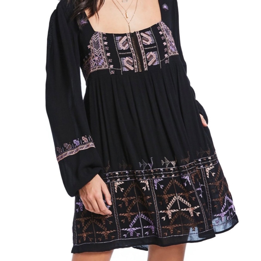 BLACK FREE PEOPLE EMBROIDERED DRESS